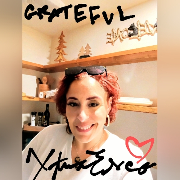 Meet your Posher, AJ Xtina Escobar - Picture 2 of 2